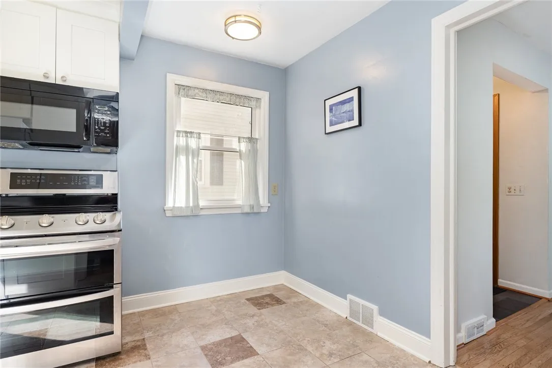 96 Fairlea Drive, Irondequoit, New York 14622, Irondequoit, New York 14622, 3 Bedrooms Bedrooms, 6 Rooms Rooms,2 BathroomsBathrooms,Residential,Closed,96 Fairlea Drive, Irondequoit, New York 14622,0,R1641450