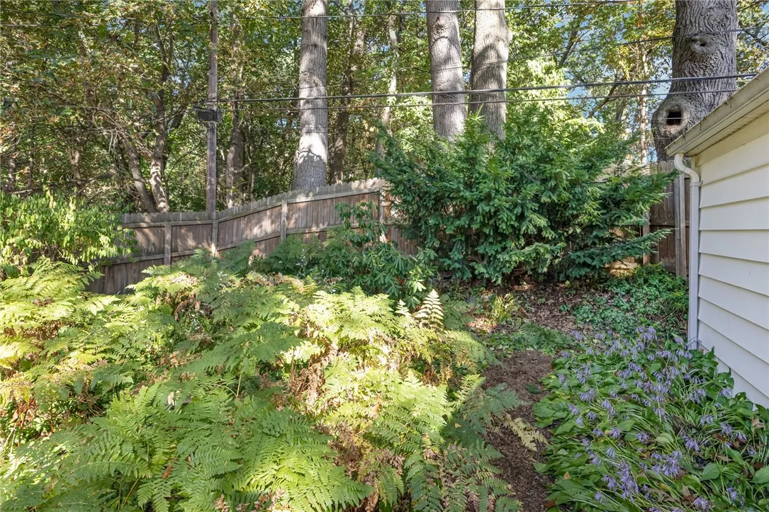 96 Fairlea Drive, Irondequoit, New York 14622, Irondequoit, New York 14622, 3 Bedrooms Bedrooms, 6 Rooms Rooms,2 BathroomsBathrooms,Residential,Closed,96 Fairlea Drive, Irondequoit, New York 14622,0,R1641450