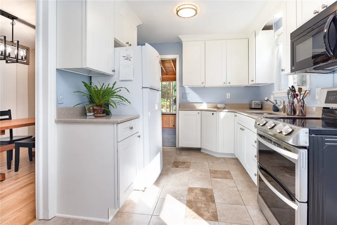 96 Fairlea Drive, Irondequoit, New York 14622, Irondequoit, New York 14622, 3 Bedrooms Bedrooms, 6 Rooms Rooms,2 BathroomsBathrooms,Residential,Closed,96 Fairlea Drive, Irondequoit, New York 14622,0,R1641450