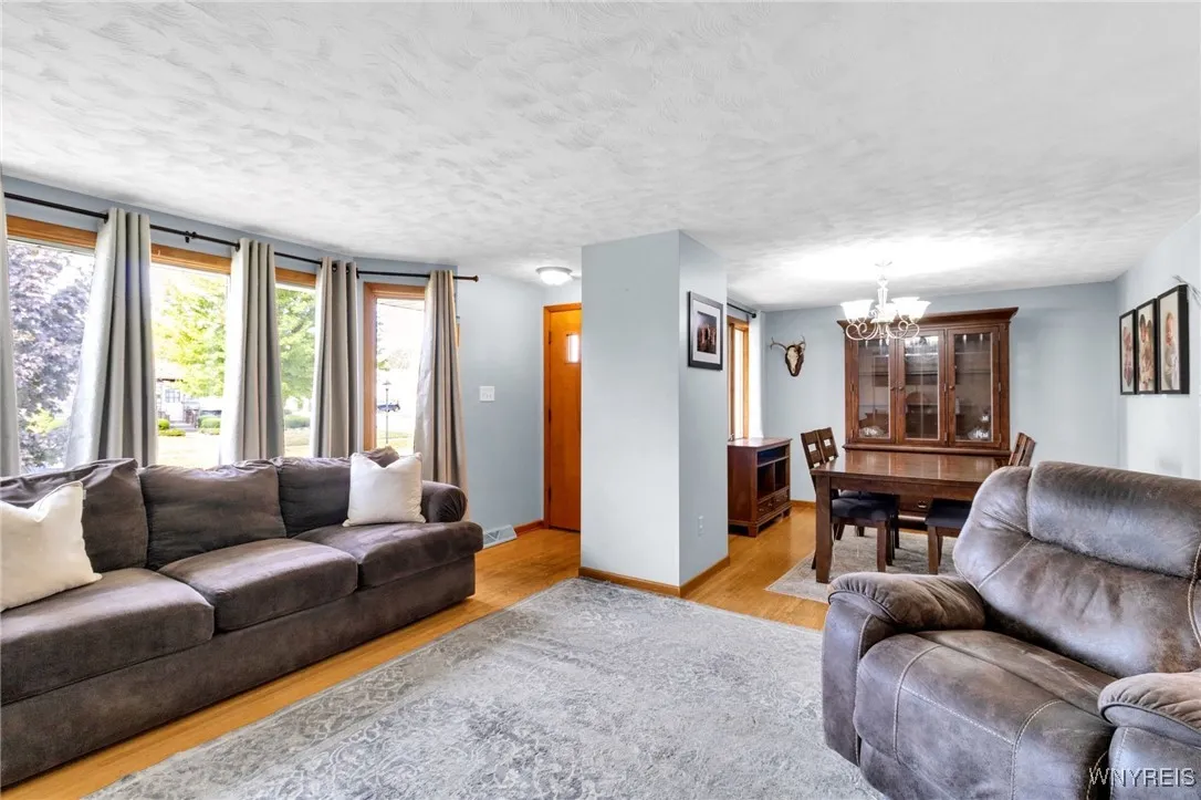 121 Melody Lane, Tonawanda, New York 14150, Tonawanda, New York 14150, 3 Bedrooms Bedrooms, 6 Rooms Rooms,2 BathroomsBathrooms,Residential,For Sale,121 Melody Lane, Tonawanda, New York 14150,0,B1638509