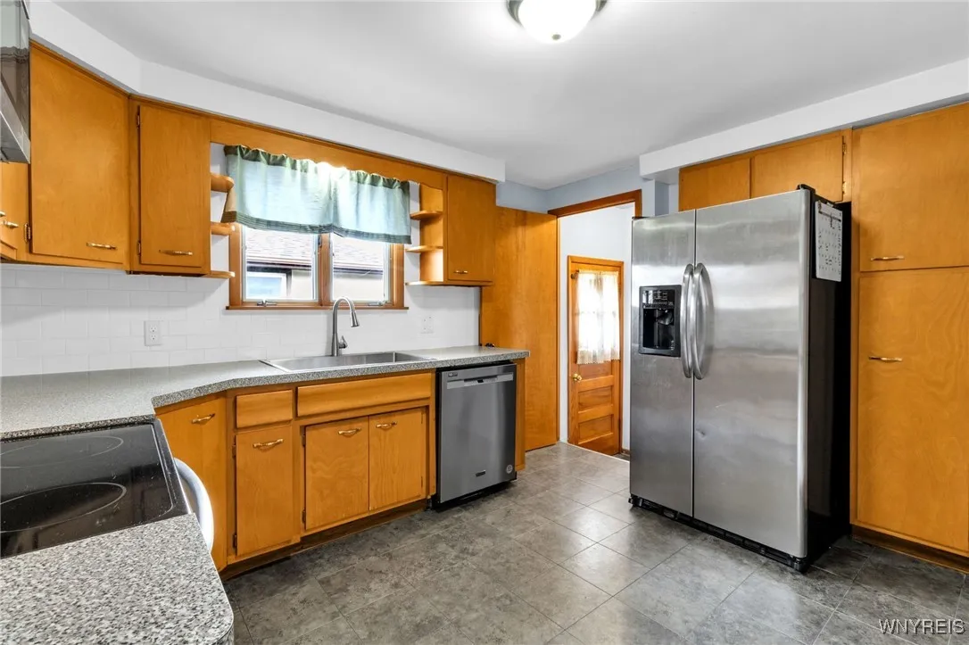 121 Melody Lane, Tonawanda, New York 14150, Tonawanda, New York 14150, 3 Bedrooms Bedrooms, 6 Rooms Rooms,2 BathroomsBathrooms,Residential,For Sale,121 Melody Lane, Tonawanda, New York 14150,0,B1638509