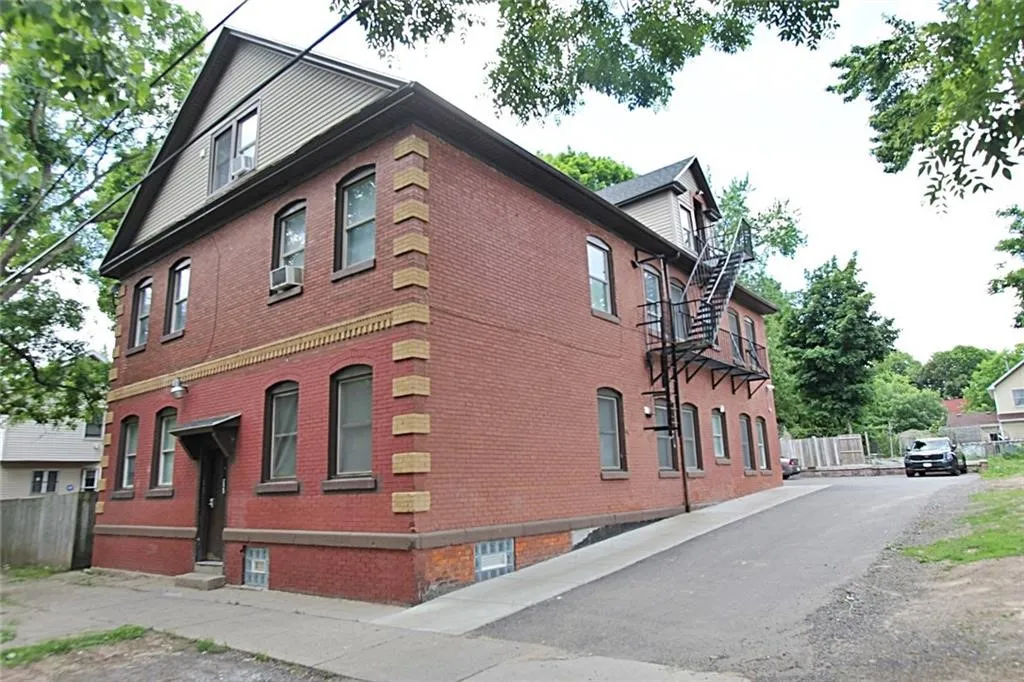 17 3rd Street, Rochester, New York 14605, Rochester, New York 14605, 6 Bedrooms Bedrooms, ,Multi Family,For Sale,17 3rd Street, Rochester, New York 14605,0,R1641695