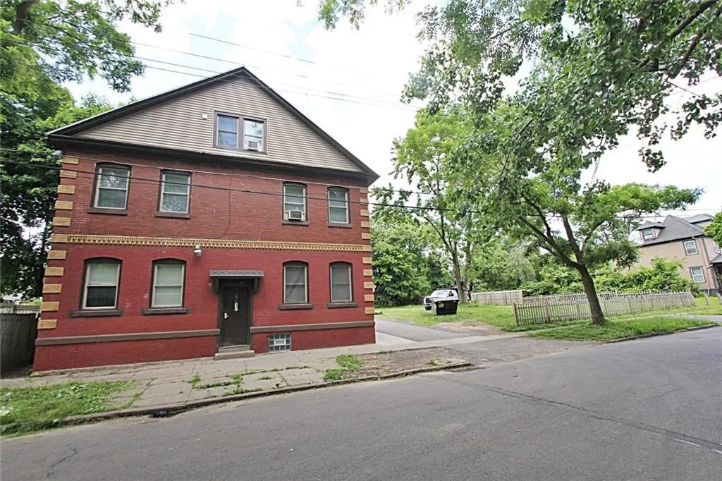 17 3rd Street, Rochester, New York 14605, Rochester, New York 14605, 6 Bedrooms Bedrooms, ,Multi Family,For Sale,17 3rd Street, Rochester, New York 14605,0,R1641695