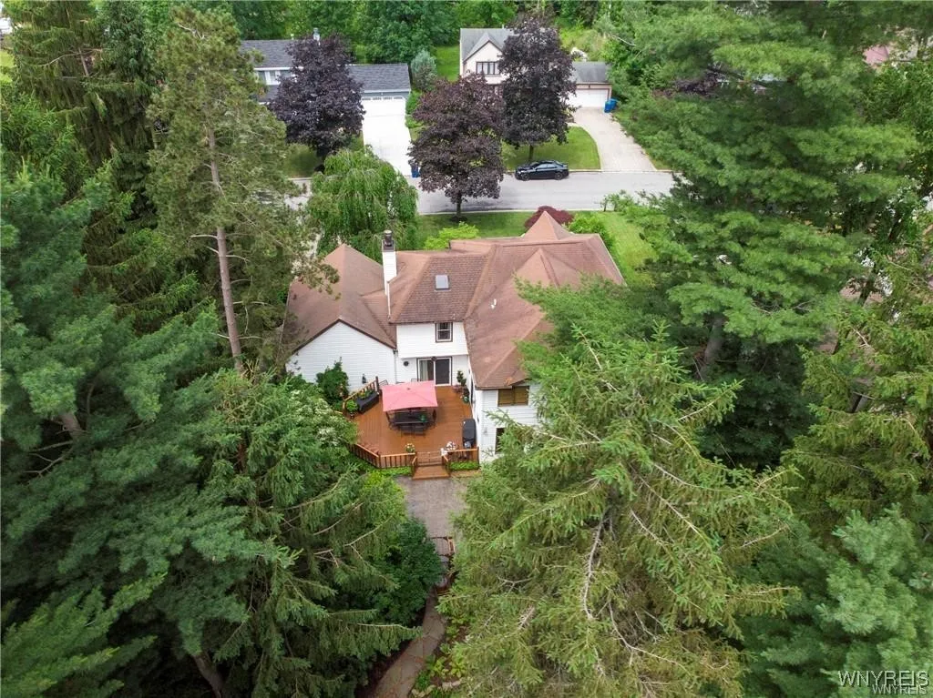 55 Twilight Lane, Amherst, New York 14051, Amherst, New York 14051, 4 Bedrooms Bedrooms, 9 Rooms Rooms,2 BathroomsBathrooms,Residential,For Sale,55 Twilight Lane, Amherst, New York 14051,0,B1641875