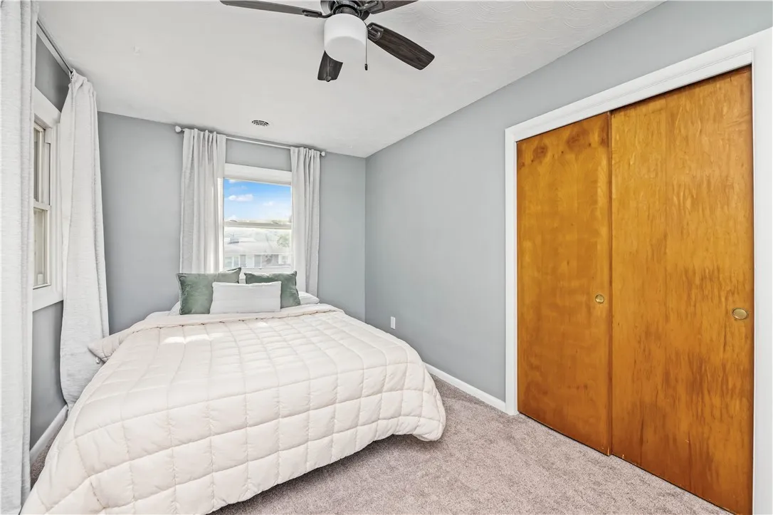 8 Clearbrook Drive, Irondequoit, New York 14609, Irondequoit, New York 14609, 4 Bedrooms Bedrooms, 7 Rooms Rooms,2 BathroomsBathrooms,Residential,Closed,8 Clearbrook Drive, Irondequoit, New York 14609,0,R1641584