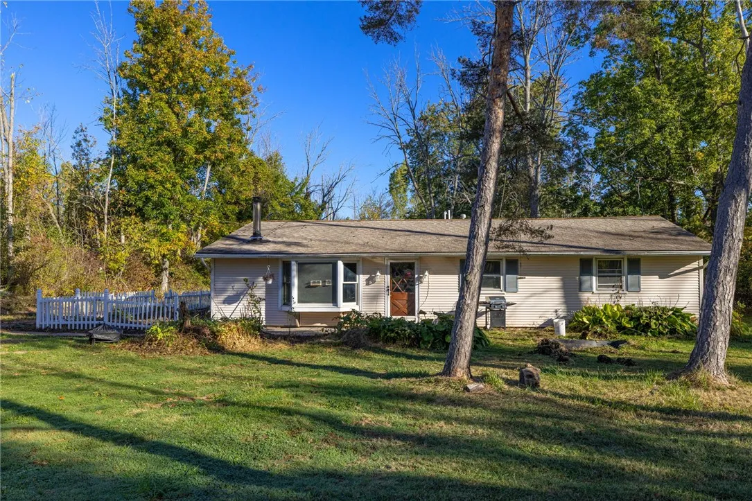 600 Lawton Road, Clarkson, New York 14468, Clarkson, New York 14468, 4 Bedrooms Bedrooms, 7 Rooms Rooms,1 BathroomBathrooms,Residential,Closed,600 Lawton Road, Clarkson, New York 14468,0,R1641555