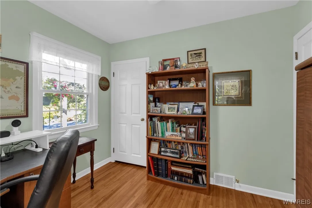 77 South Lane, Orchard Park, New York 14127, Orchard Park, New York 14127, 4 Bedrooms Bedrooms, 7 Rooms Rooms,2 BathroomsBathrooms,Residential,For Sale,77 South Lane, Orchard Park, New York 14127,0,B1641888