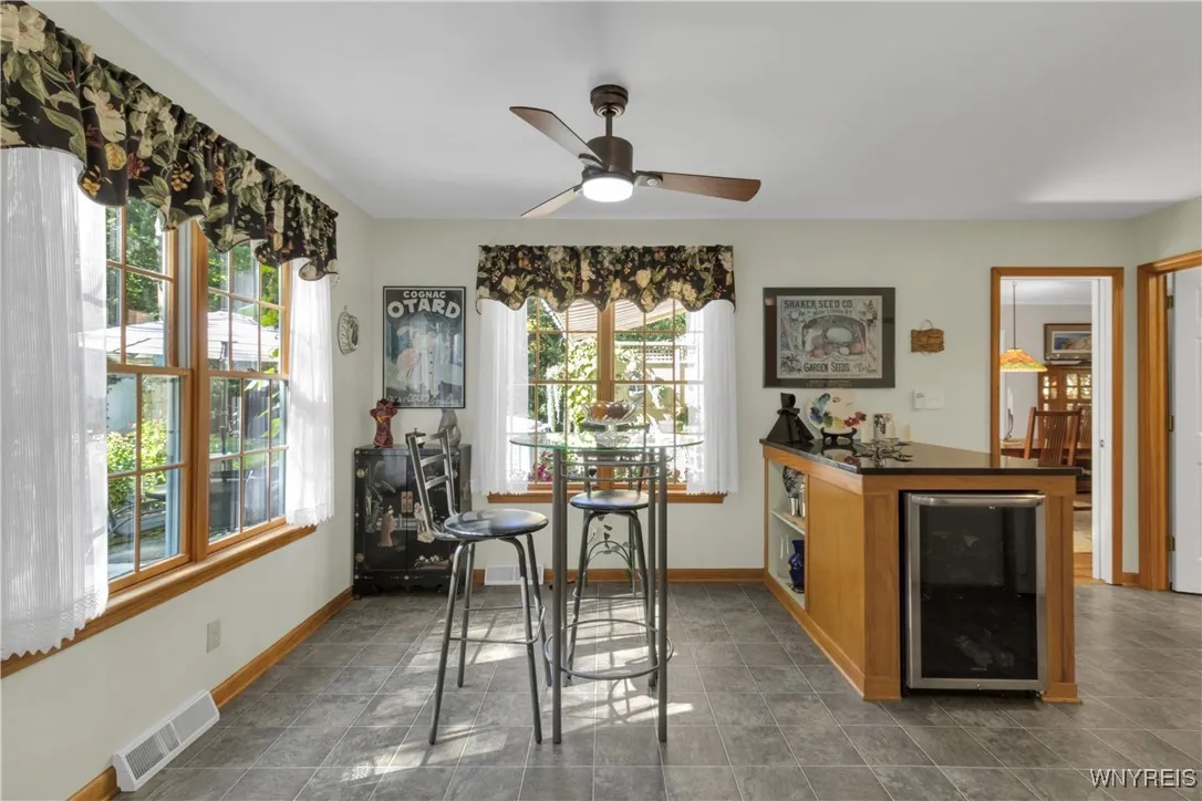 77 South Lane, Orchard Park, New York 14127, Orchard Park, New York 14127, 4 Bedrooms Bedrooms, 7 Rooms Rooms,2 BathroomsBathrooms,Residential,For Sale,77 South Lane, Orchard Park, New York 14127,0,B1641888