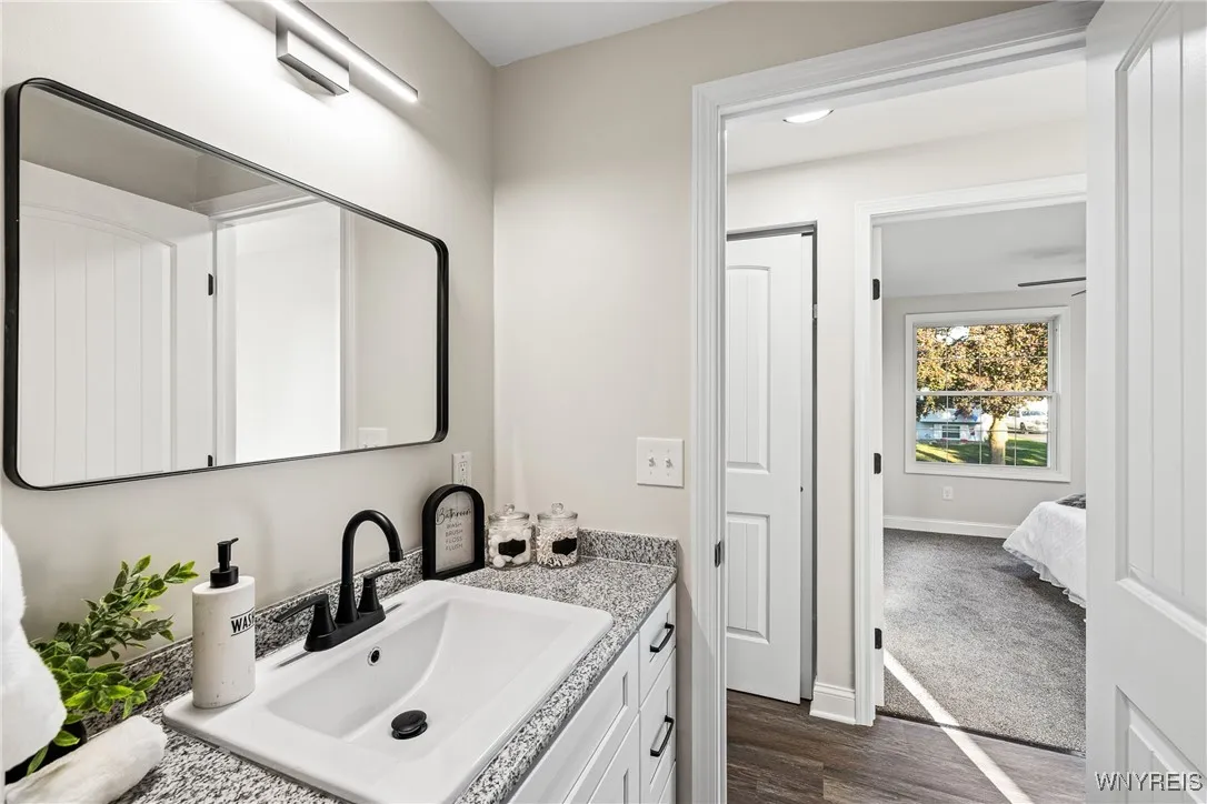 12 Thornwood Drive, Cheektowaga, New York 14227, Cheektowaga, New York 14227, 5 Bedrooms Bedrooms, 8 Rooms Rooms,2 BathroomsBathrooms,Residential,Closed,12 Thornwood Drive, Cheektowaga, New York 14227,0,B1641851