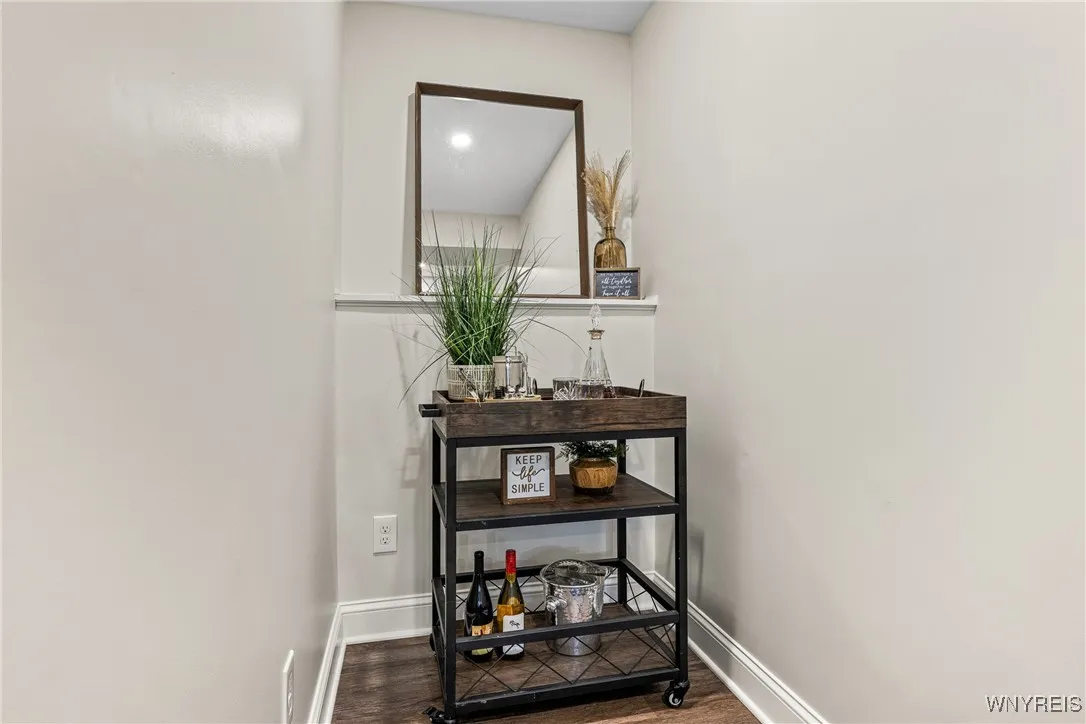 12 Thornwood Drive, Cheektowaga, New York 14227, Cheektowaga, New York 14227, 5 Bedrooms Bedrooms, 8 Rooms Rooms,2 BathroomsBathrooms,Residential,Closed,12 Thornwood Drive, Cheektowaga, New York 14227,0,B1641851