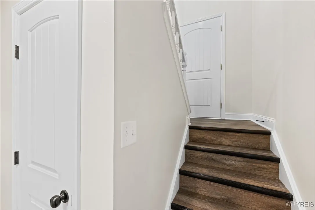 12 Thornwood Drive, Cheektowaga, New York 14227, Cheektowaga, New York 14227, 5 Bedrooms Bedrooms, 8 Rooms Rooms,2 BathroomsBathrooms,Residential,Closed,12 Thornwood Drive, Cheektowaga, New York 14227,0,B1641851