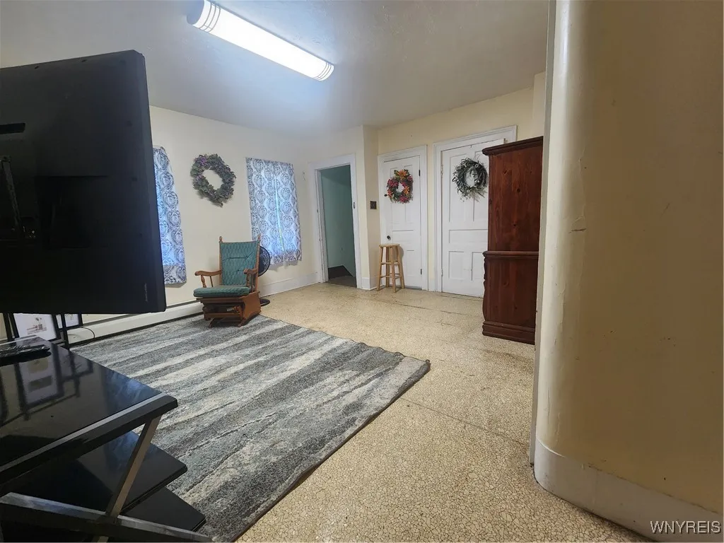 1268 Indian Church Road, West Seneca, New York 142, West Seneca, New York 14224, 5 Bedrooms Bedrooms, 8 Rooms Rooms,2 BathroomsBathrooms,Residential,For Sale,1268 Indian Church Road, West Seneca, New York 142,0,B1641362