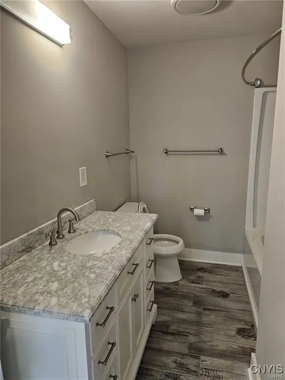 70 Main Street, Camillus, New York 13031, Camillus, New York 13031, 2 Bedrooms Bedrooms, 7 Rooms Rooms,2 BathroomsBathrooms,Residential Lease,Closed,70 Main Street, Camillus, New York 13031,0,S1641146