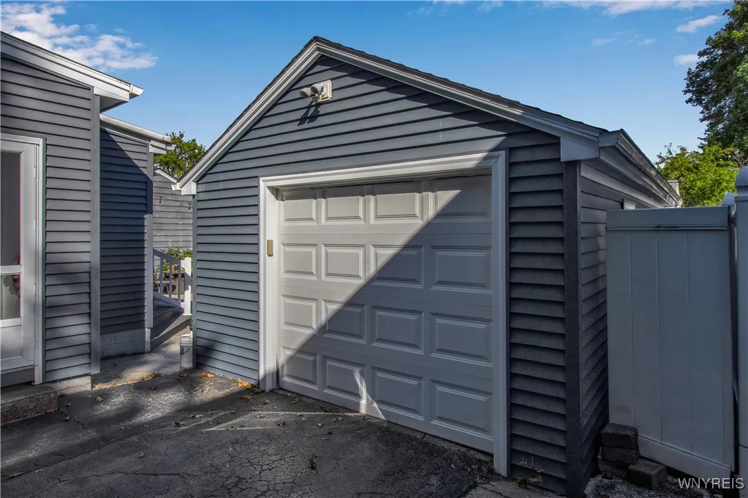 43 Oliver Place, Hamburg, New York 14075, Hamburg, New York 14075, 3 Bedrooms Bedrooms, 7 Rooms Rooms,2 BathroomsBathrooms,Residential,For Sale,43 Oliver Place, Hamburg, New York 14075,0,B1641811