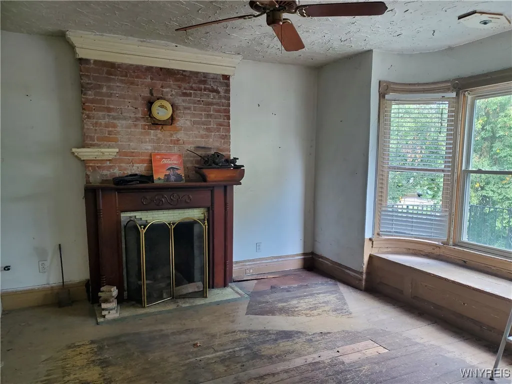 344 Richmond Avenue, Buffalo, New York 14222, Buffalo, New York 14222, 6 Bedrooms Bedrooms, 10 Rooms Rooms,2 BathroomsBathrooms,Residential,For Sale,344 Richmond Avenue, Buffalo, New York 14222,0,B1641878