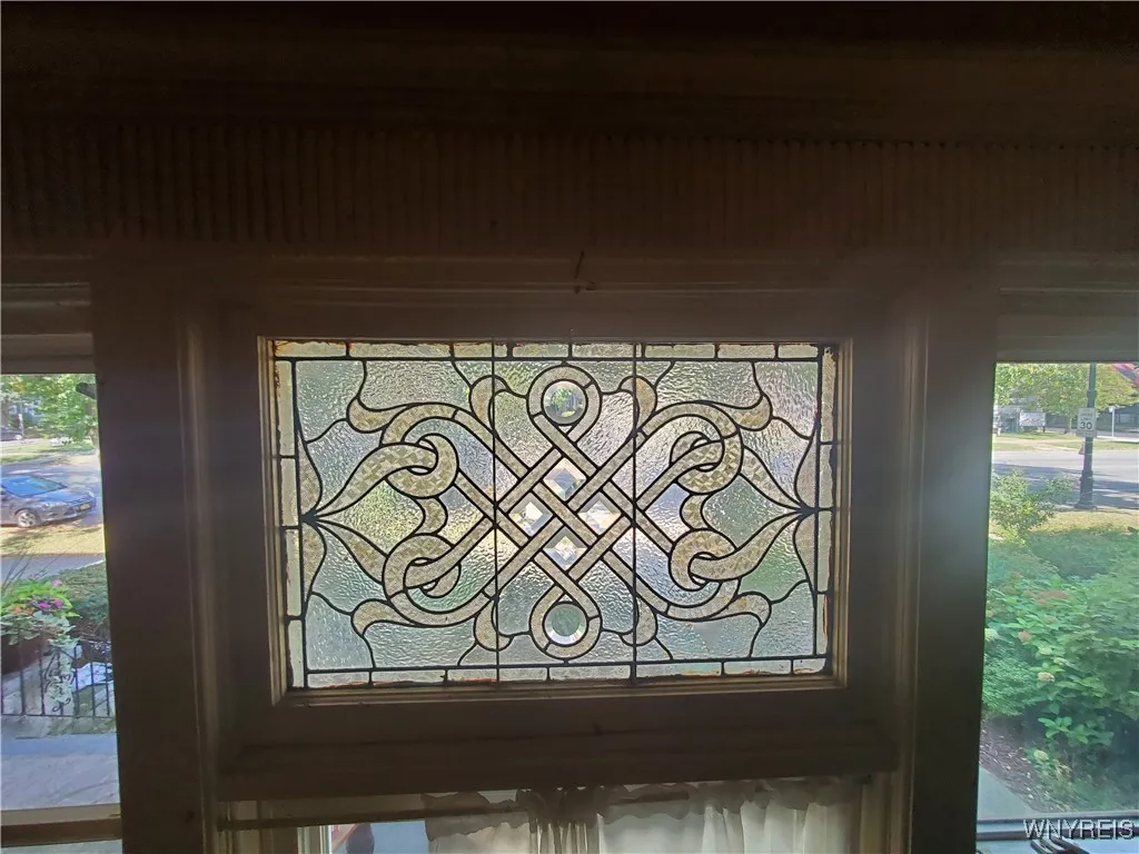 344 Richmond Avenue, Buffalo, New York 14222, Buffalo, New York 14222, 6 Bedrooms Bedrooms, 10 Rooms Rooms,2 BathroomsBathrooms,Residential,For Sale,344 Richmond Avenue, Buffalo, New York 14222,0,B1641878
