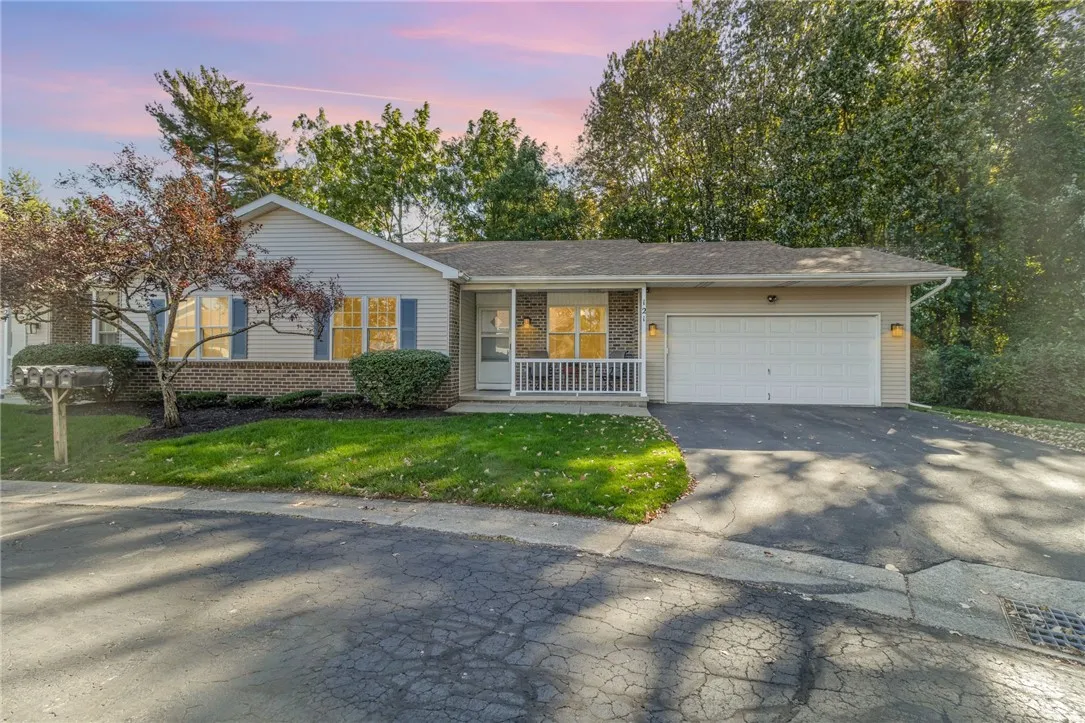 121 Vin Gate Drive, Greece, New York 14616, Greece, New York 14616, 2 Bedrooms Bedrooms, 5 Rooms Rooms,2 BathroomsBathrooms,Residential,Closed,121 Vin Gate Drive, Greece, New York 14616,0,R1640425