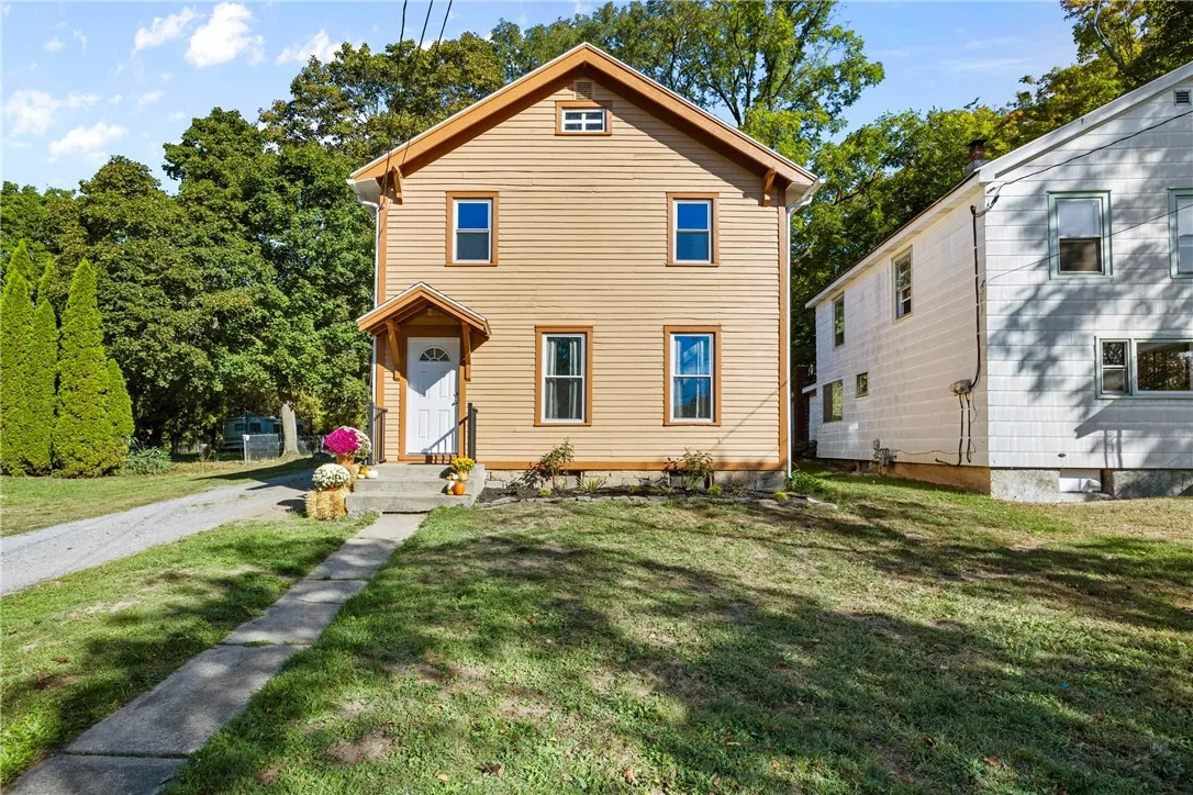 86 Myrtle Street, Leroy, New York 14482, Leroy, New York 14482, 3 Bedrooms Bedrooms, 10 Rooms Rooms,1 BathroomBathrooms,Residential,Closed,86 Myrtle Street, Leroy, New York 14482,0,R1641911