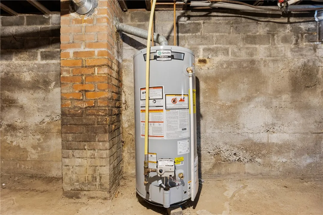 86 Myrtle Street, Leroy, New York 14482, Leroy, New York 14482, 3 Bedrooms Bedrooms, 10 Rooms Rooms,1 BathroomBathrooms,Residential,Closed,86 Myrtle Street, Leroy, New York 14482,0,R1641911