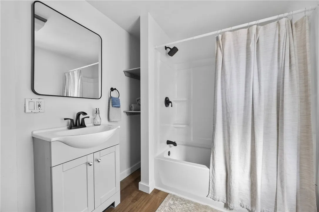 86 Myrtle Street, Leroy, New York 14482, Leroy, New York 14482, 3 Bedrooms Bedrooms, 10 Rooms Rooms,1 BathroomBathrooms,Residential,Closed,86 Myrtle Street, Leroy, New York 14482,0,R1641911