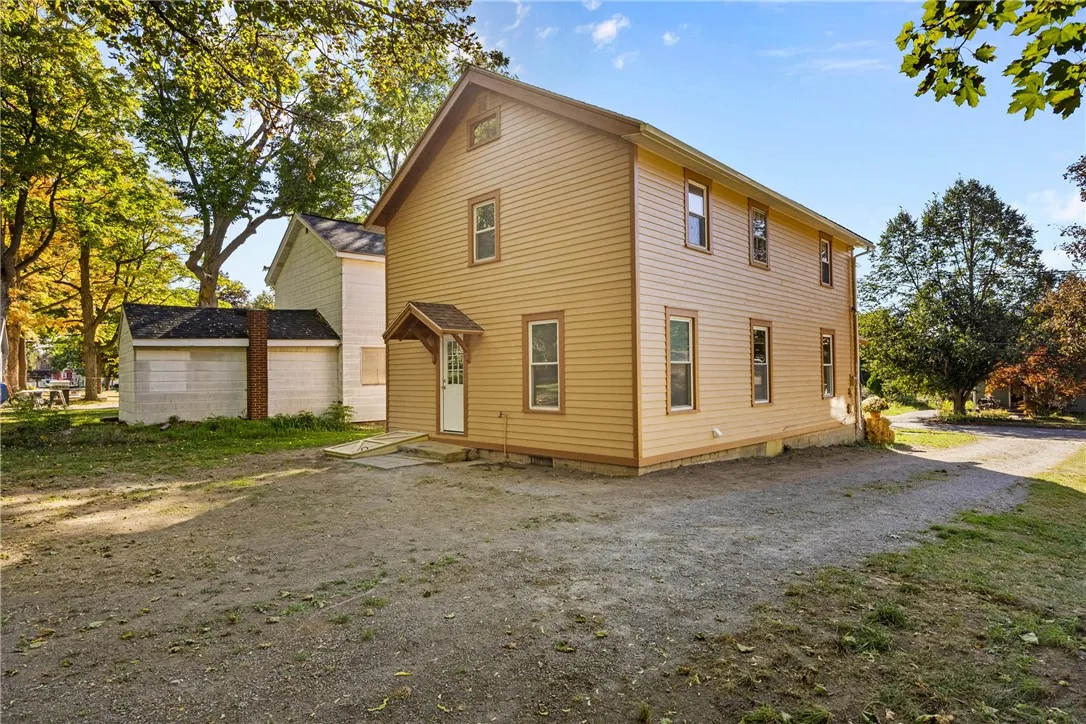 86 Myrtle Street, Leroy, New York 14482, Leroy, New York 14482, 3 Bedrooms Bedrooms, 10 Rooms Rooms,1 BathroomBathrooms,Residential,Closed,86 Myrtle Street, Leroy, New York 14482,0,R1641911