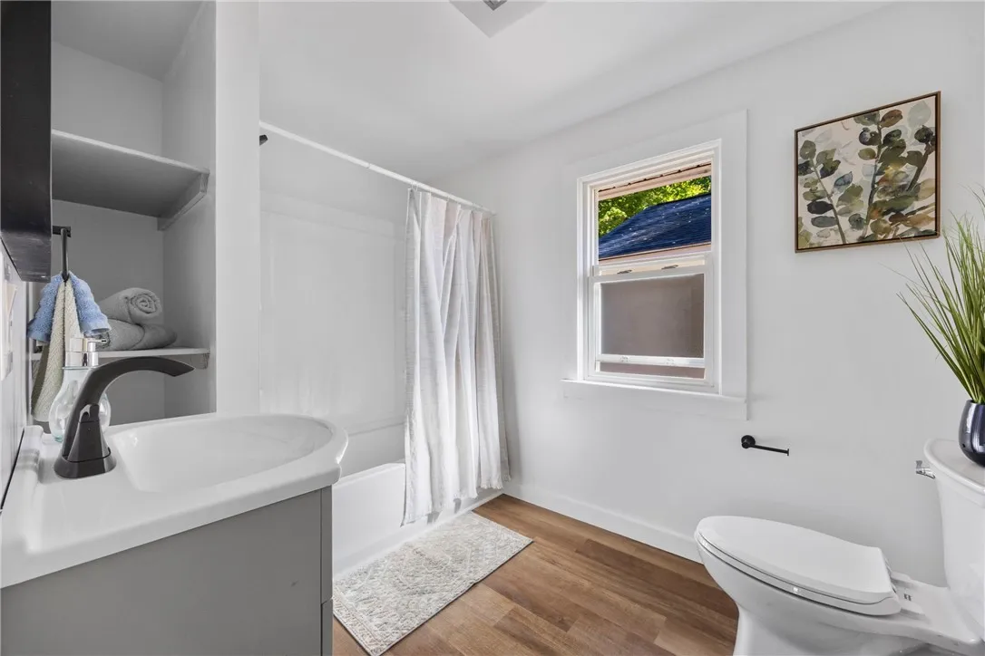 86 Myrtle Street, Leroy, New York 14482, Leroy, New York 14482, 3 Bedrooms Bedrooms, 10 Rooms Rooms,1 BathroomBathrooms,Residential,Closed,86 Myrtle Street, Leroy, New York 14482,0,R1641911