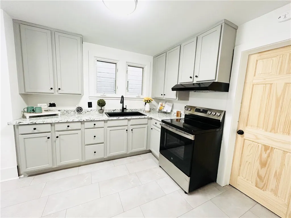 86 Myrtle Street, Leroy, New York 14482, Leroy, New York 14482, 3 Bedrooms Bedrooms, 10 Rooms Rooms,1 BathroomBathrooms,Residential,Closed,86 Myrtle Street, Leroy, New York 14482,0,R1641911