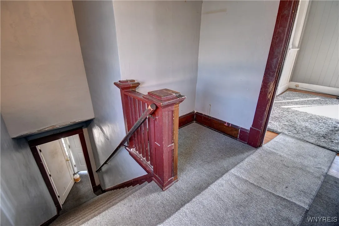34 Earl Place, Buffalo, New York 14211, Buffalo, New York 14211, 5 Bedrooms Bedrooms, ,2 BathroomsBathrooms,Residential,For Sale,34 Earl Place, Buffalo, New York 14211,0,B1641877