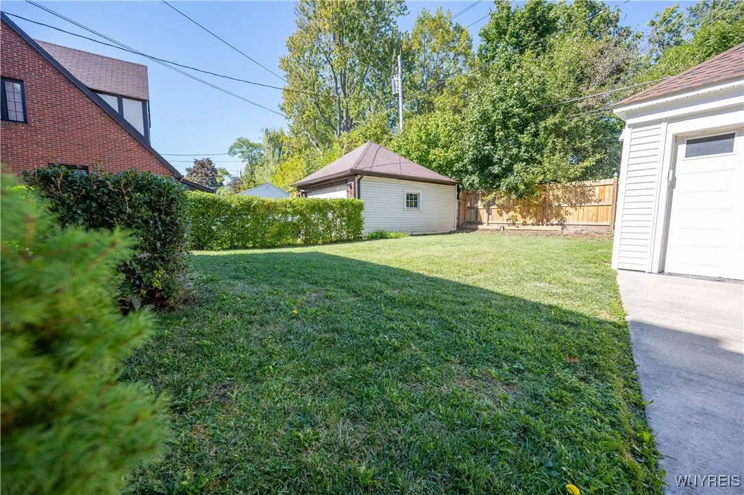 48 Danbury Lane, Tonawanda, New York 14217, Tonawanda, New York 14217, 3 Bedrooms Bedrooms, 6 Rooms Rooms,1 BathroomBathrooms,Residential,Closed,48 Danbury Lane, Tonawanda, New York 14217,0,B1641447