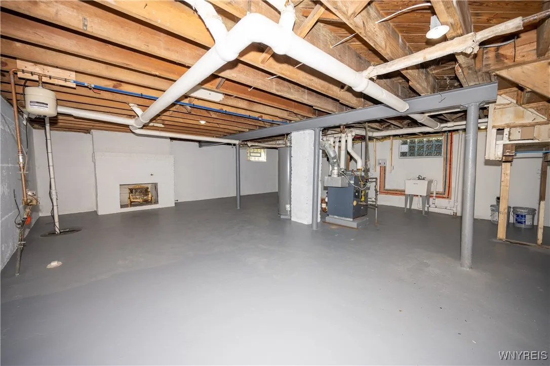 48 Danbury Lane, Tonawanda, New York 14217, Tonawanda, New York 14217, 3 Bedrooms Bedrooms, 6 Rooms Rooms,1 BathroomBathrooms,Residential,Closed,48 Danbury Lane, Tonawanda, New York 14217,0,B1641447