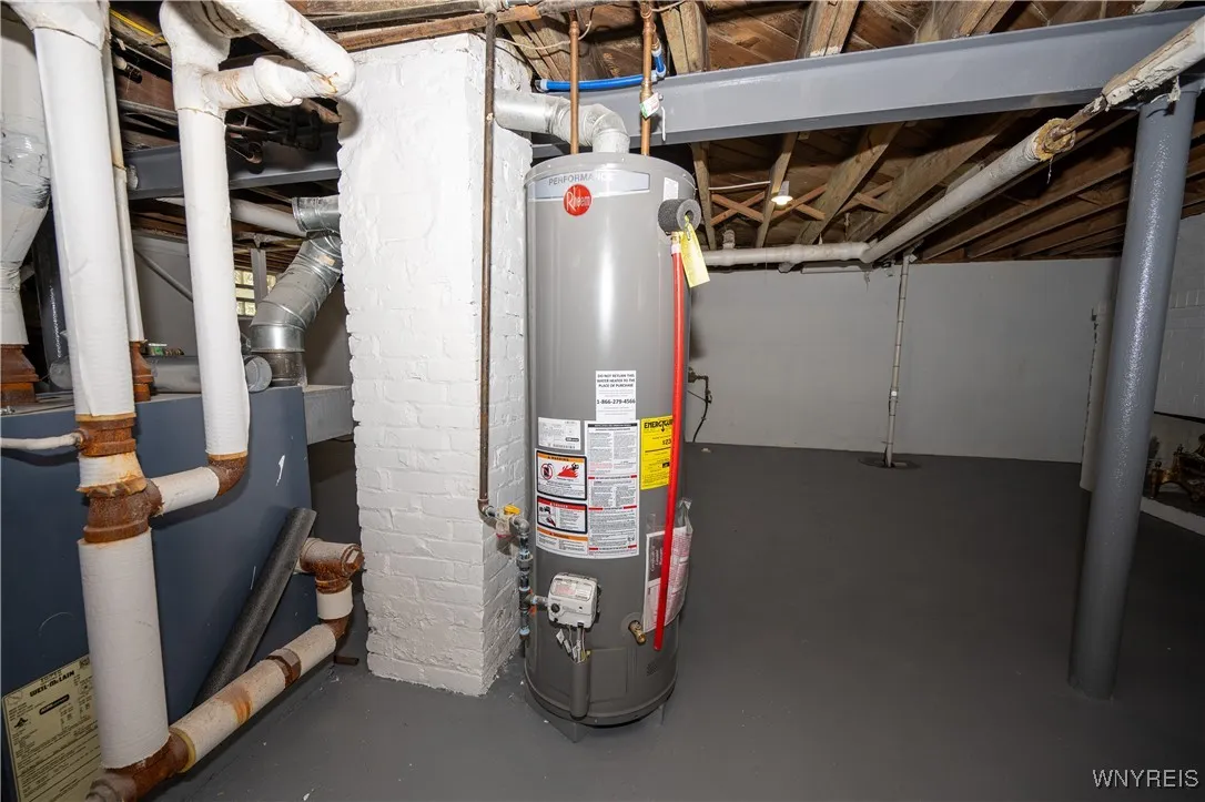 48 Danbury Lane, Tonawanda, New York 14217, Tonawanda, New York 14217, 3 Bedrooms Bedrooms, 6 Rooms Rooms,1 BathroomBathrooms,Residential,Closed,48 Danbury Lane, Tonawanda, New York 14217,0,B1641447