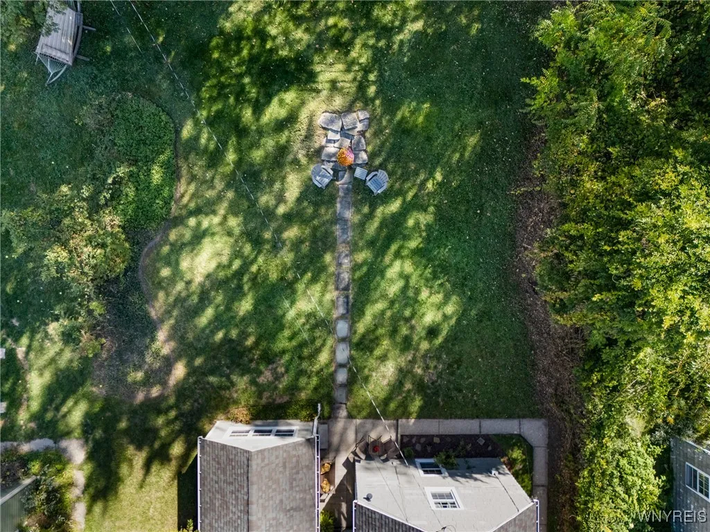 40 Morningside Lane, Amherst, New York 14221, Amherst, New York 14221, 3 Bedrooms Bedrooms, 8 Rooms Rooms,1 BathroomBathrooms,Residential,For Sale,40 Morningside Lane, Amherst, New York 14221,0,B1641563