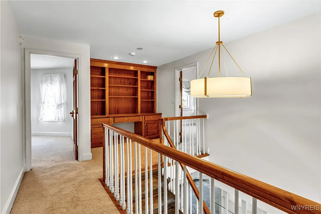3 Topaz Court, Amherst, New York 14051, Amherst, New York 14051, 3 Bedrooms Bedrooms, 8 Rooms Rooms,2 BathroomsBathrooms,Residential,For Sale,3 Topaz Court, Amherst, New York 14051,0,B1641994