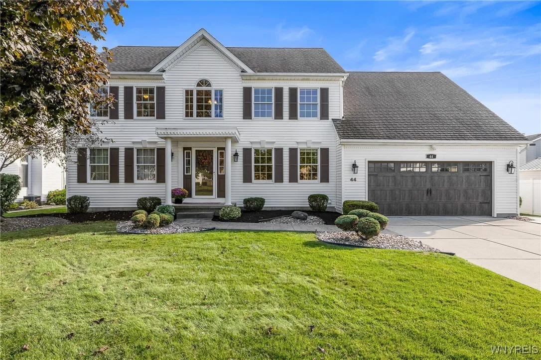 44 Southpoint Drive, Lancaster, New York 14086, Lancaster, New York 14086, 4 Bedrooms Bedrooms, 9 Rooms Rooms,2 BathroomsBathrooms,Residential,Closed,44 Southpoint Drive, Lancaster, New York 14086,0,B1641541