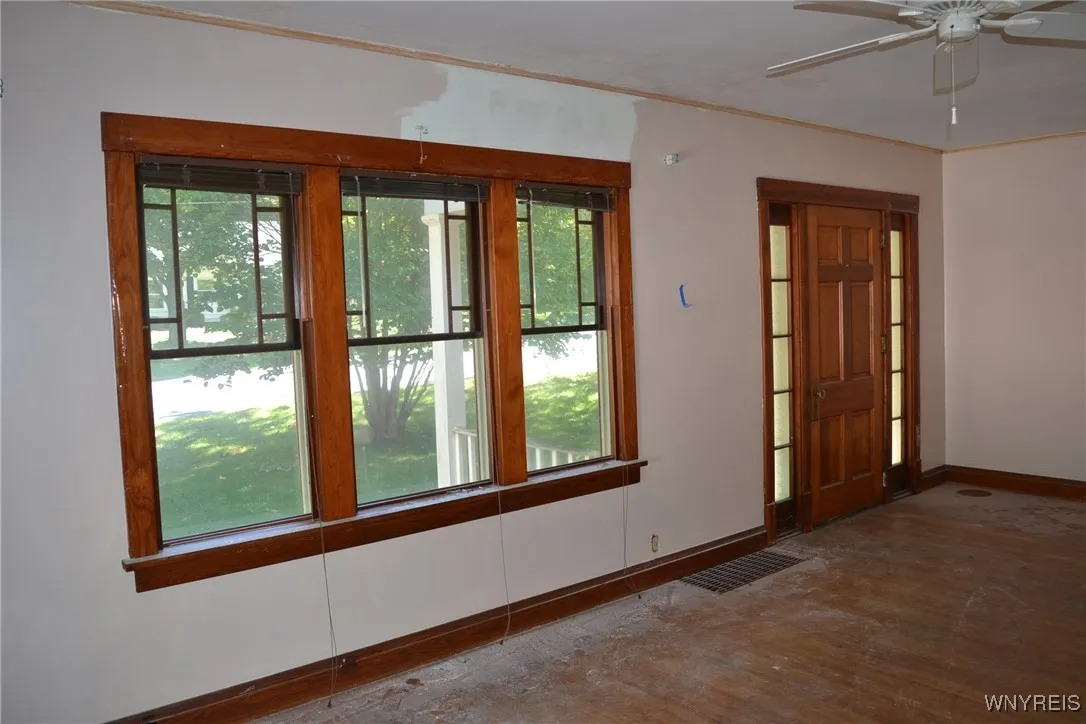 4076 North Freeman Road, Orchard Park, New York 14, Orchard Park, New York 14127, 3 Bedrooms Bedrooms, 6 Rooms Rooms,1 BathroomBathrooms,Residential,For Sale,4076 North Freeman Road, Orchard Park, New York 14,0,B1642041