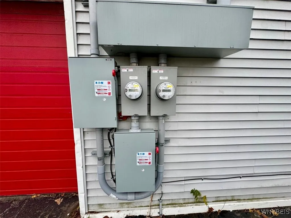 2085 Clinton Street, West Seneca, New York 14206, West Seneca, New York 14206, ,Commercial Sale,For Sale,2085 Clinton Street, West Seneca, New York 14206,0,B1642033