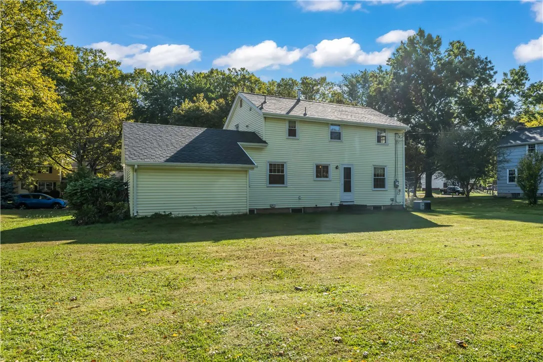 143 London Road, Webster, New York 14580, Webster, New York 14580, 3 Bedrooms Bedrooms, 8 Rooms Rooms,1 BathroomBathrooms,Residential,Closed,143 London Road, Webster, New York 14580,0,R1641850