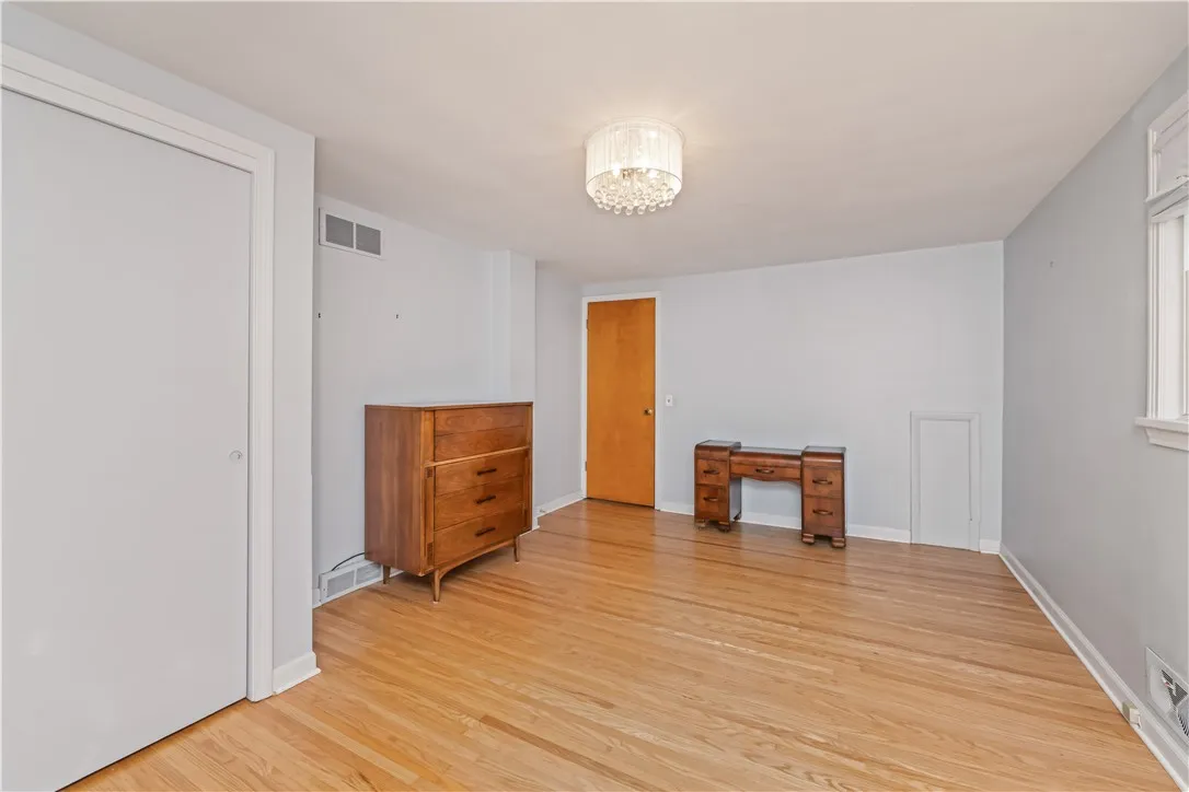 143 London Road, Webster, New York 14580, Webster, New York 14580, 3 Bedrooms Bedrooms, 8 Rooms Rooms,1 BathroomBathrooms,Residential,Closed,143 London Road, Webster, New York 14580,0,R1641850