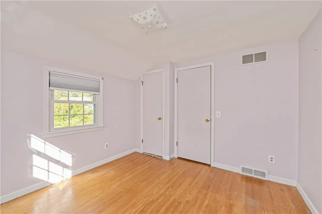 143 London Road, Webster, New York 14580, Webster, New York 14580, 3 Bedrooms Bedrooms, 8 Rooms Rooms,1 BathroomBathrooms,Residential,Closed,143 London Road, Webster, New York 14580,0,R1641850