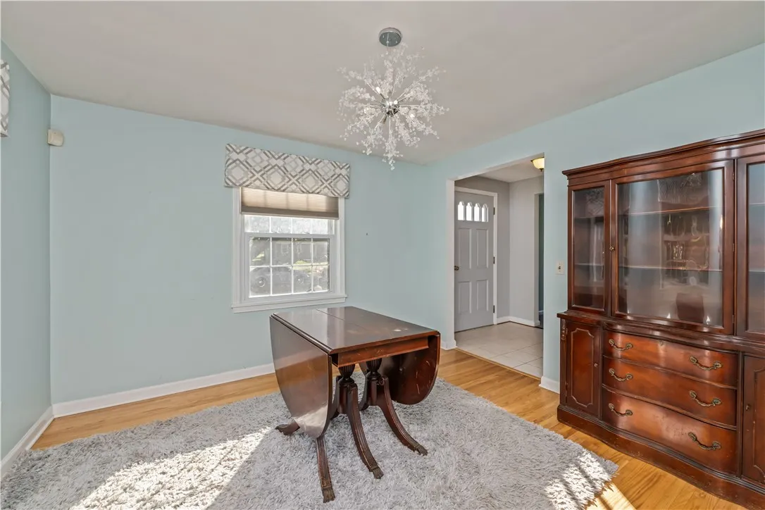 143 London Road, Webster, New York 14580, Webster, New York 14580, 3 Bedrooms Bedrooms, 8 Rooms Rooms,1 BathroomBathrooms,Residential,Closed,143 London Road, Webster, New York 14580,0,R1641850