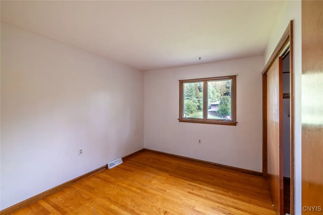 201 Wilshire Road, Geddes, New York 13209, Geddes, New York 13209, 5 Bedrooms Bedrooms, 6 Rooms Rooms,2 BathroomsBathrooms,Residential,For Sale,201 Wilshire Road, Geddes, New York 13209,0,S1641141