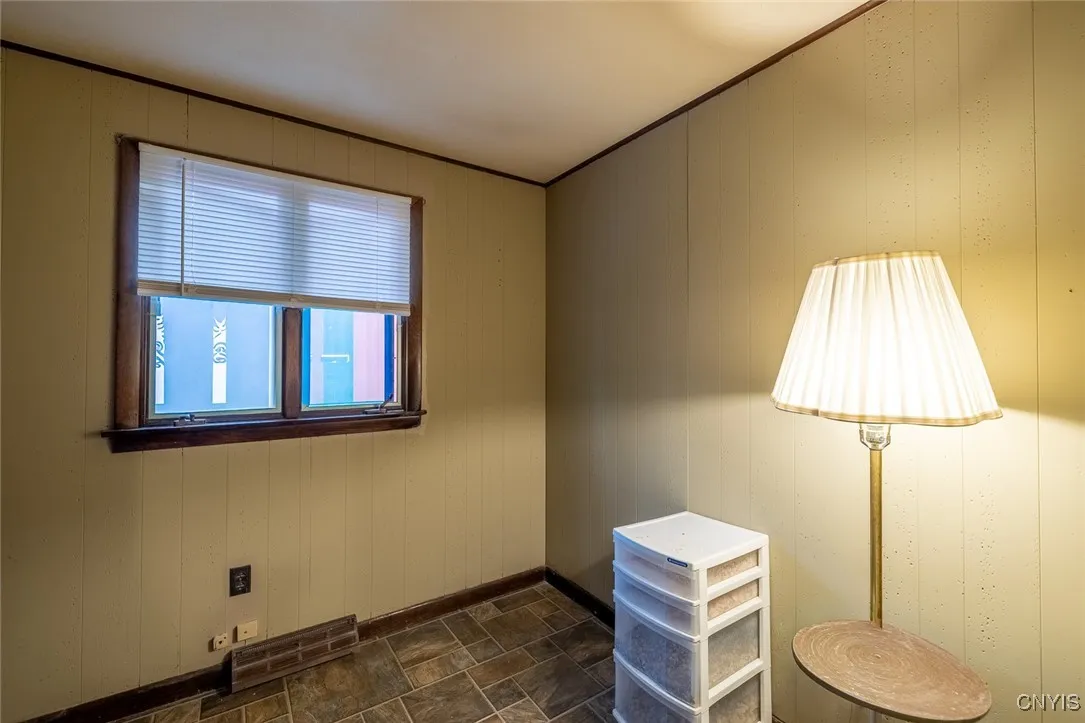 201 Wilshire Road, Geddes, New York 13209, Geddes, New York 13209, 5 Bedrooms Bedrooms, 6 Rooms Rooms,2 BathroomsBathrooms,Residential,For Sale,201 Wilshire Road, Geddes, New York 13209,0,S1641141