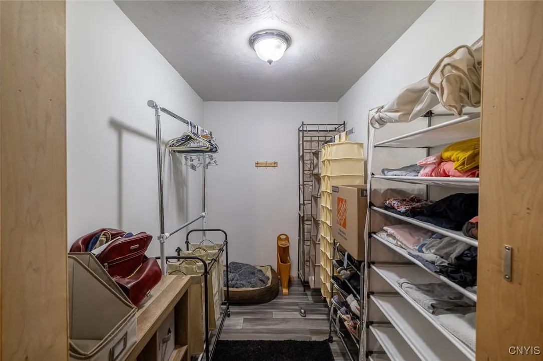 201 Wilshire Road, Geddes, New York 13209, Geddes, New York 13209, 5 Bedrooms Bedrooms, 6 Rooms Rooms,2 BathroomsBathrooms,Residential,For Sale,201 Wilshire Road, Geddes, New York 13209,0,S1641141