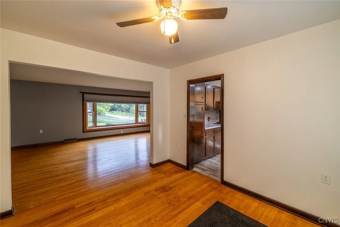 201 Wilshire Road, Geddes, New York 13209, Geddes, New York 13209, 5 Bedrooms Bedrooms, 6 Rooms Rooms,2 BathroomsBathrooms,Residential,For Sale,201 Wilshire Road, Geddes, New York 13209,0,S1641141