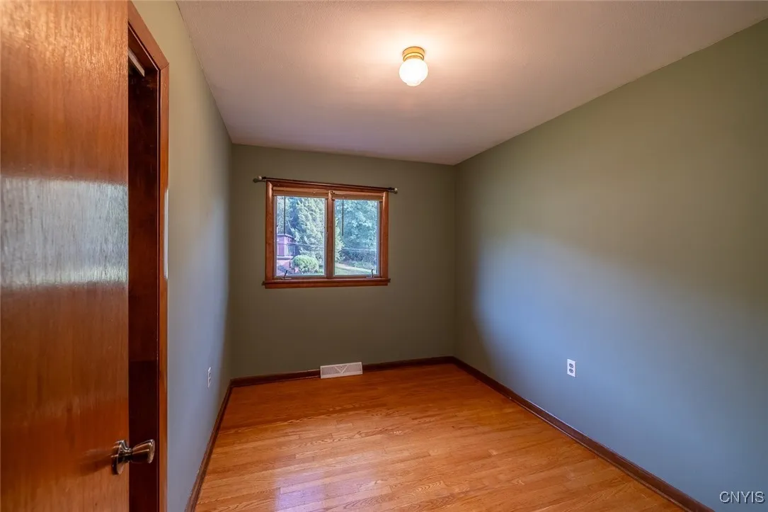 201 Wilshire Road, Geddes, New York 13209, Geddes, New York 13209, 5 Bedrooms Bedrooms, 6 Rooms Rooms,2 BathroomsBathrooms,Residential,For Sale,201 Wilshire Road, Geddes, New York 13209,0,S1641141