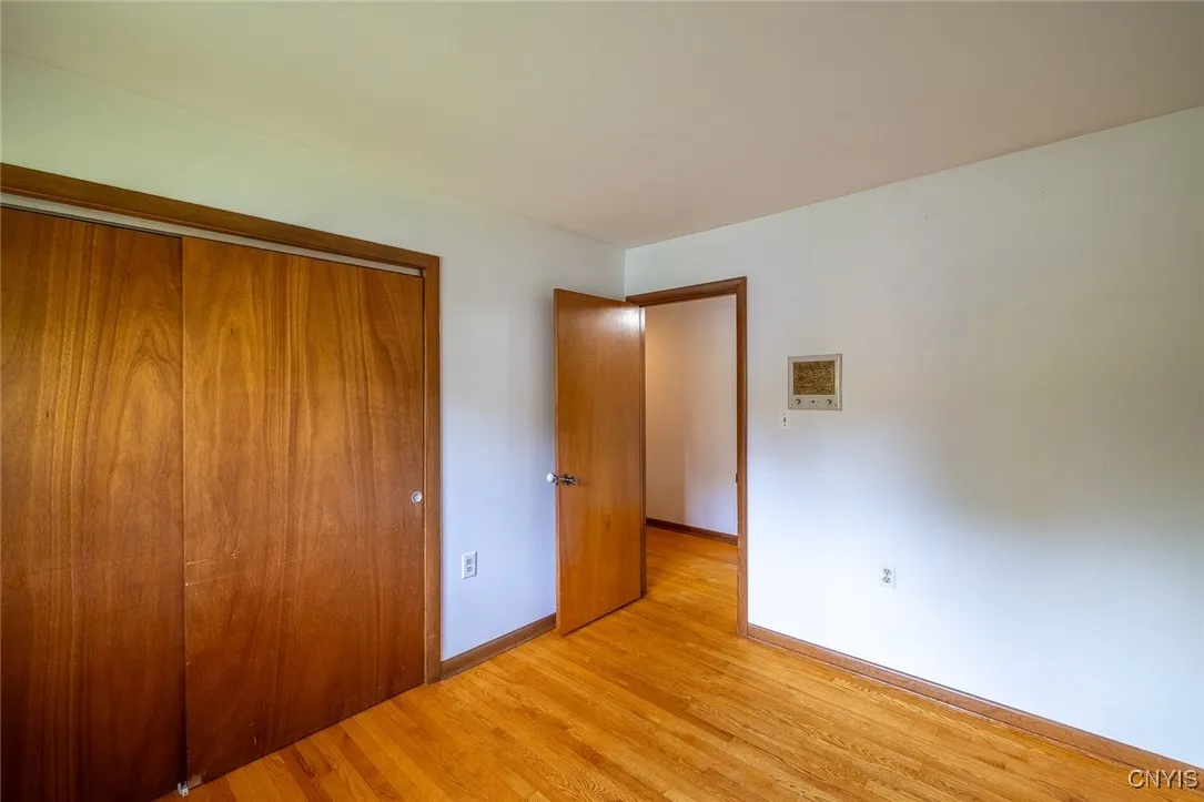 201 Wilshire Road, Geddes, New York 13209, Geddes, New York 13209, 5 Bedrooms Bedrooms, 6 Rooms Rooms,2 BathroomsBathrooms,Residential,For Sale,201 Wilshire Road, Geddes, New York 13209,0,S1641141