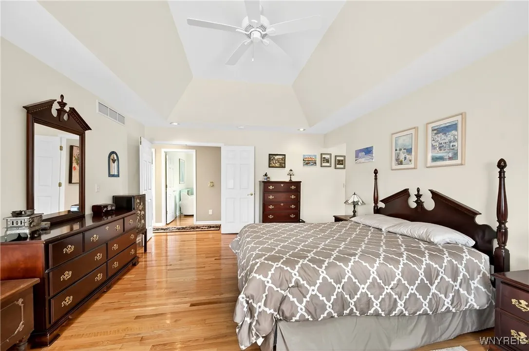 6286 Everwood Court South, Clarence, New York 1405, Clarence, New York 14051, 4 Bedrooms Bedrooms, 10 Rooms Rooms,2 BathroomsBathrooms,Residential,Closed,6286 Everwood Court South, Clarence, New York 1405,0,B1641823