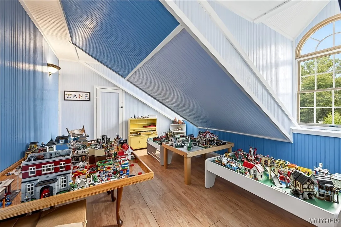 6286 Everwood Court South, Clarence, New York 1405, Clarence, New York 14051, 4 Bedrooms Bedrooms, 10 Rooms Rooms,2 BathroomsBathrooms,Residential,Closed,6286 Everwood Court South, Clarence, New York 1405,0,B1641823