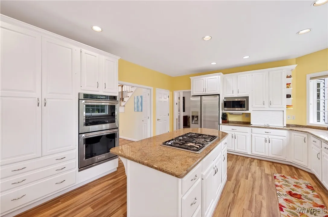 6286 Everwood Court South, Clarence, New York 1405, Clarence, New York 14051, 4 Bedrooms Bedrooms, 10 Rooms Rooms,2 BathroomsBathrooms,Residential,Closed,6286 Everwood Court South, Clarence, New York 1405,0,B1641823