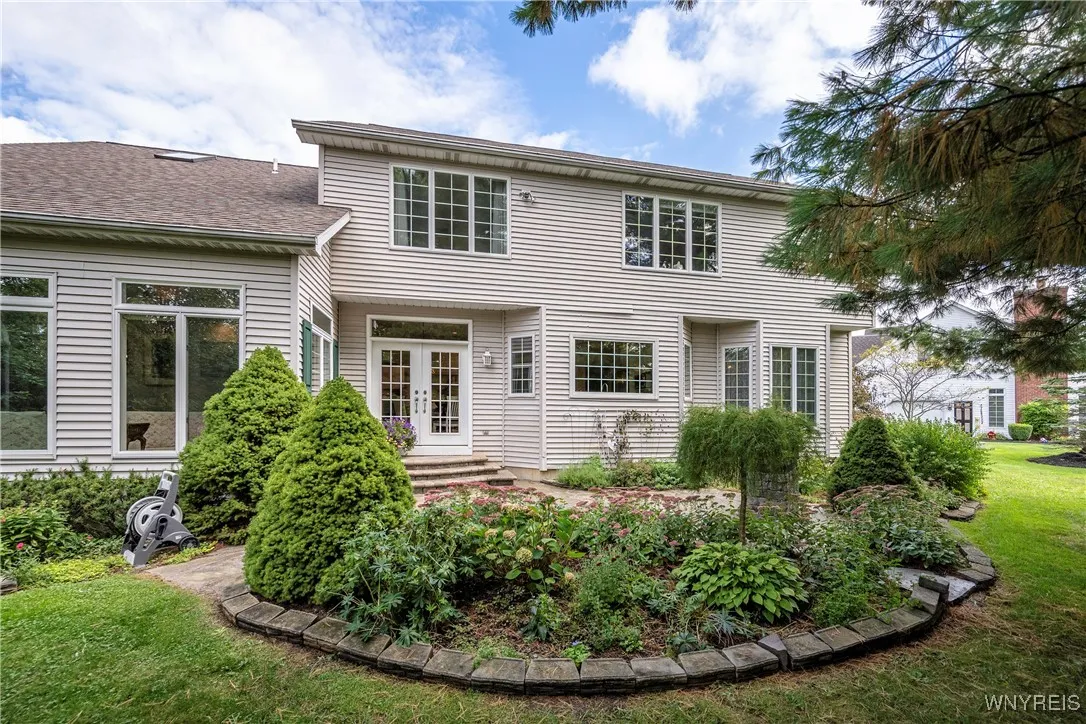 6286 Everwood Court South, Amherst, New York 14051, Clarence, New York 14051, 4 Bedrooms Bedrooms, 10 Rooms Rooms,2 BathroomsBathrooms,Residential,For Sale,6286 Everwood Court South, Amherst, New York 14051,0,B1641823